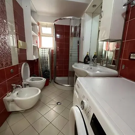 Apartment Dan's Bllok Tirana