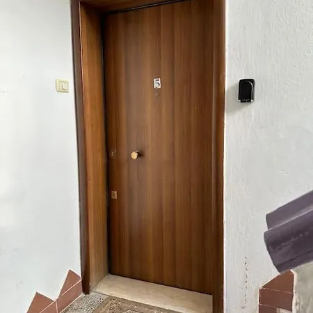 Dan's Bllok Apartment *