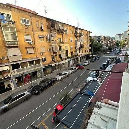 Dan's Bllok Appartement Tirana